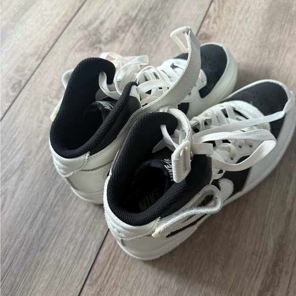 Nike Shoes - Nike High-Top Sneakers - Black and White